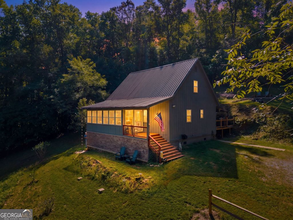 566 Old Cherry Mountain Trail, Hayesville, NC 28904