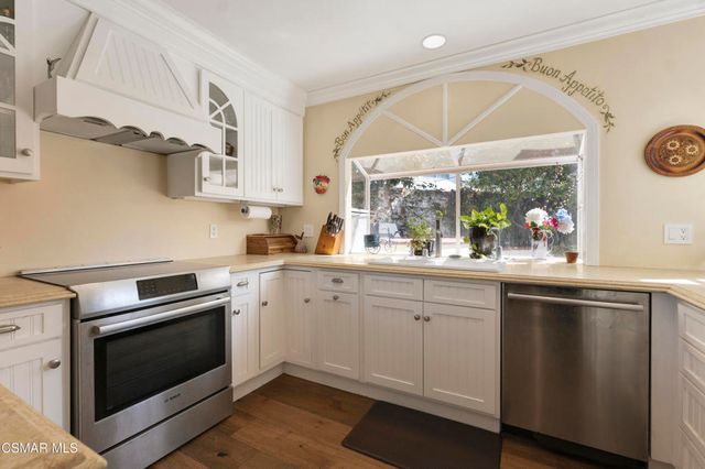 3948 Royal Glen Court, Westlake Village, CA 91361