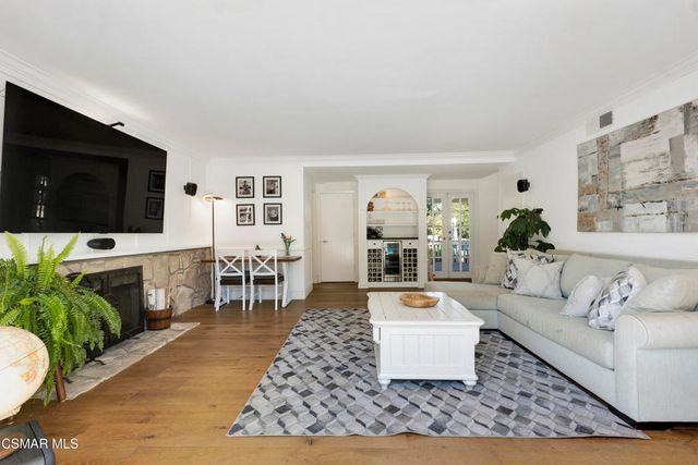 3948 Royal Glen Court, Westlake Village, CA 91361