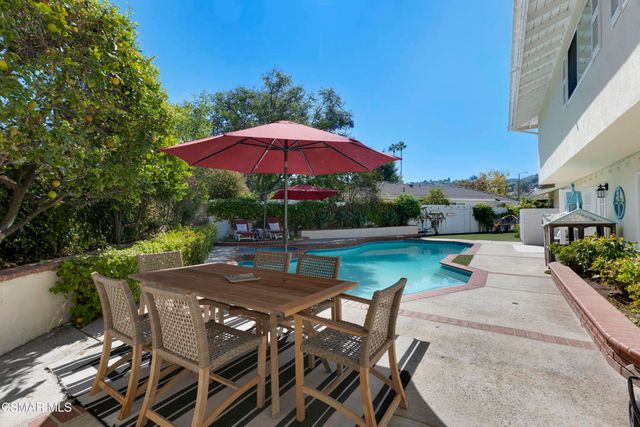 3948 Royal Glen Court, Westlake Village, CA 91361