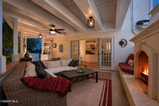 3948 Royal Glen Court, Westlake Village, CA 91361