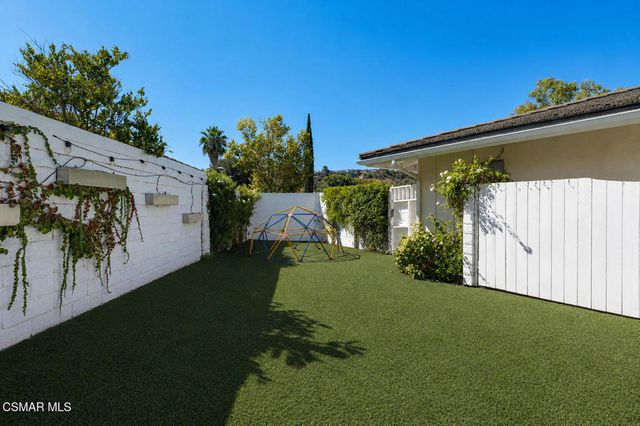 3948 Royal Glen Court, Westlake Village, CA 91361