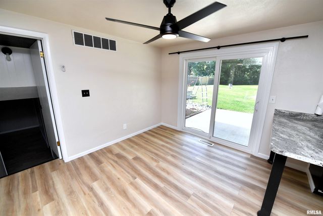 1614 SPRINGFIELD Road, East Peoria, IL 61611