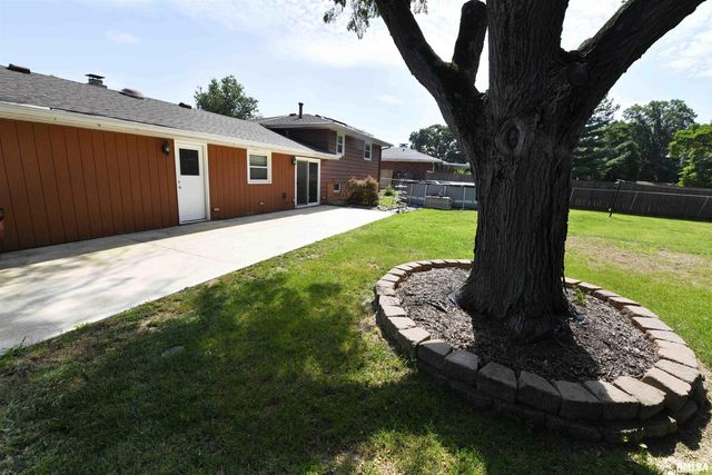1614 SPRINGFIELD Road, East Peoria, IL 61611