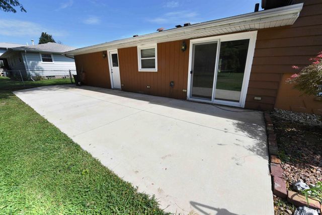 1614 SPRINGFIELD Road, East Peoria, IL 61611