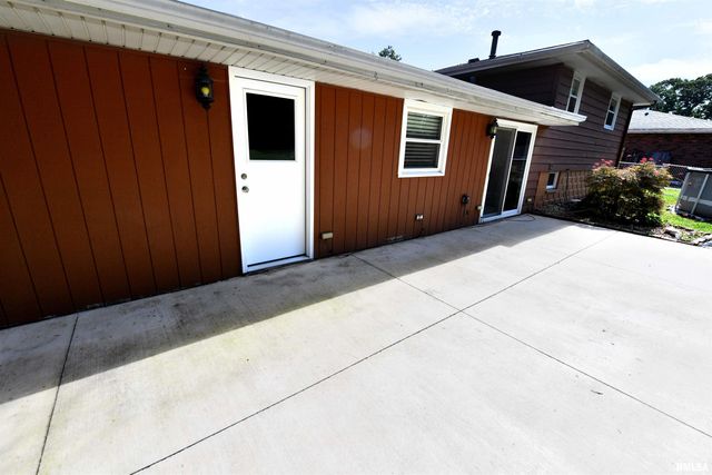 1614 SPRINGFIELD Road, East Peoria, IL 61611