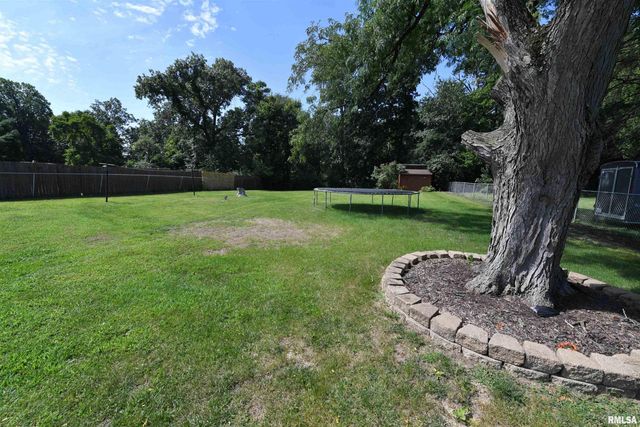 1614 SPRINGFIELD Road, East Peoria, IL 61611