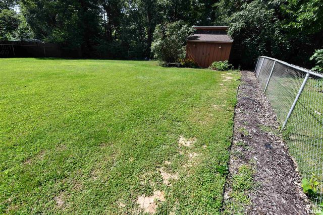 1614 SPRINGFIELD Road, East Peoria, IL 61611
