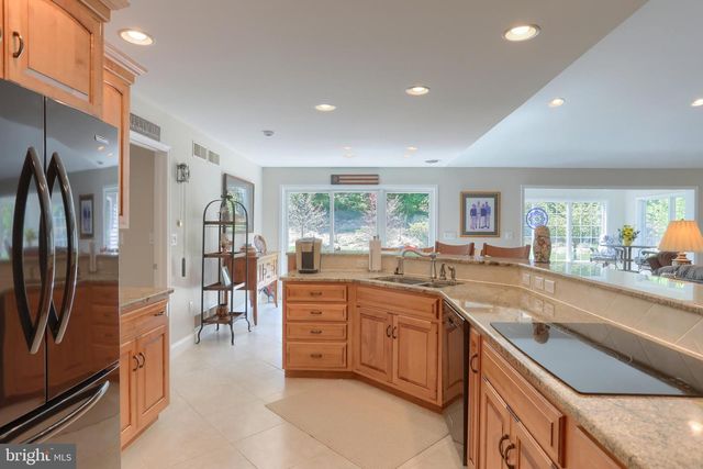 1013 NORTHGATE DR, Lebanon, PA 17042