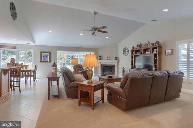 1013 NORTHGATE DR, Lebanon, PA 17042