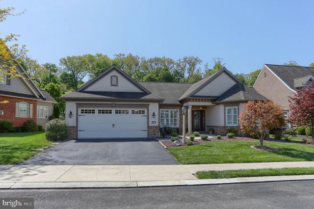 1013 NORTHGATE DR, Lebanon, PA 17042