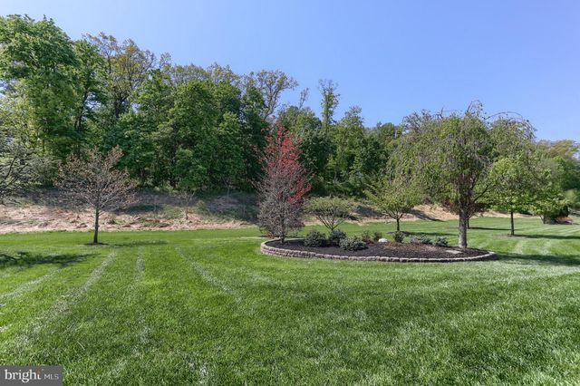 1013 NORTHGATE DR, Lebanon, PA 17042