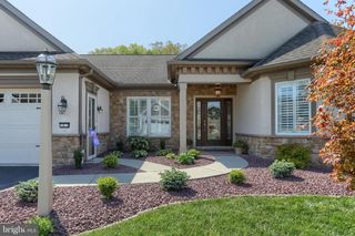 1013 NORTHGATE DR, Lebanon, PA 17042