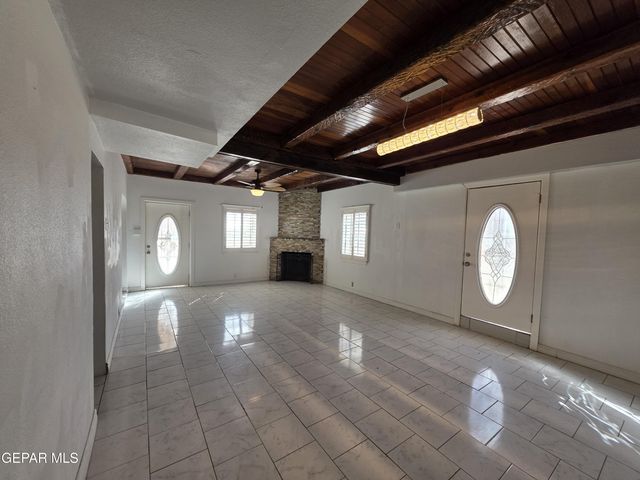 11661 Socorro Road, Socorro, TX 79927