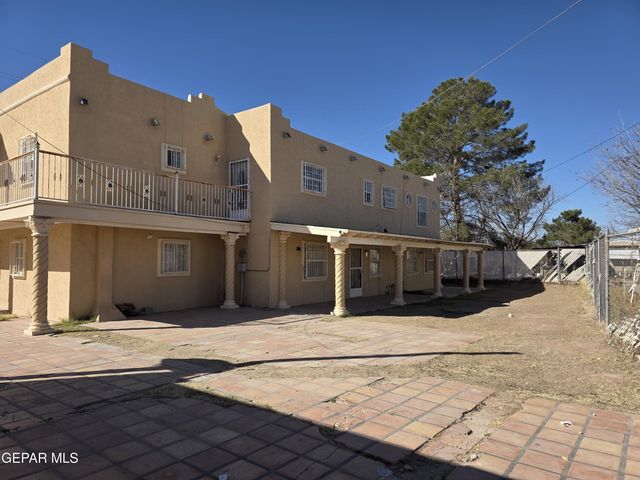11661 Socorro Road, Socorro, TX 79927