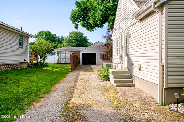11612 Frank Ave, Louisville, KY 40243