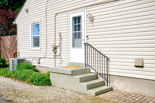 11612 Frank Ave, Louisville, KY 40243