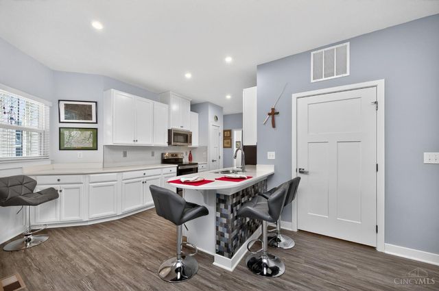 5973 Old Pebble Path, Liberty Twp, OH 45044