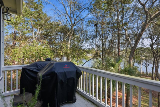 50 E Bayou Forest Drive, Freeport, FL 32439