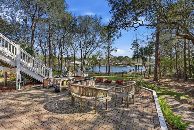 50 E Bayou Forest Drive, Freeport, FL 32439