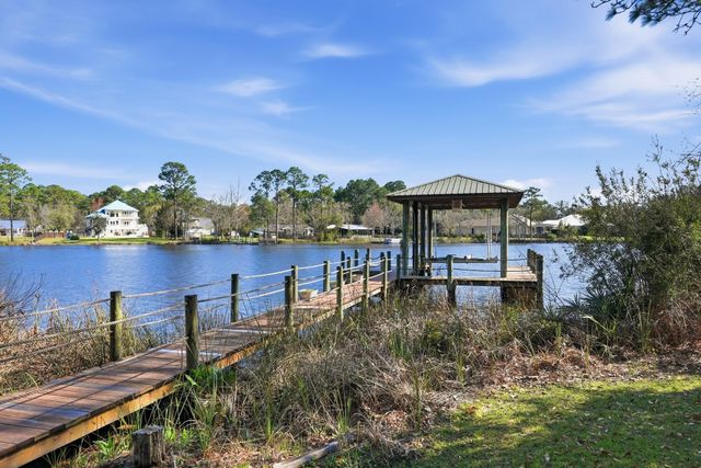 50 E Bayou Forest Drive, Freeport, FL 32439