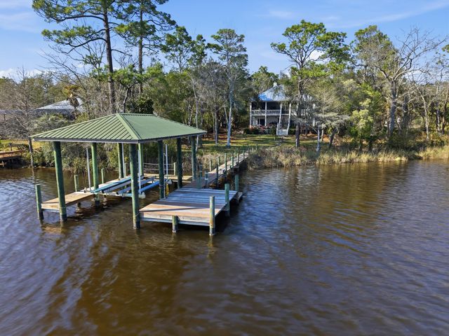 50 E Bayou Forest Drive, Freeport, FL 32439