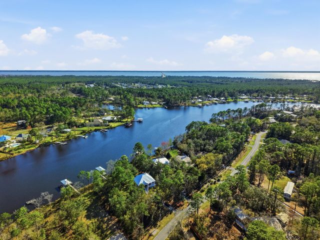 50 E Bayou Forest Drive, Freeport, FL 32439