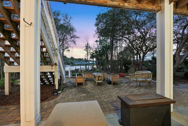 50 E Bayou Forest Drive, Freeport, FL 32439