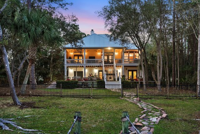 50 E Bayou Forest Drive, Freeport, FL 32439