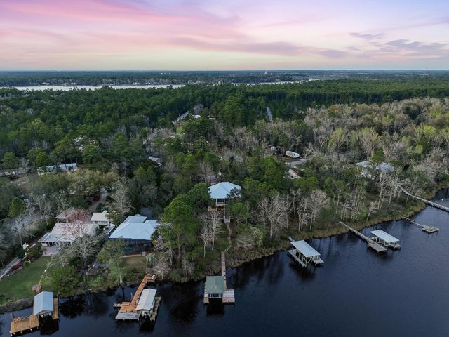 50 E Bayou Forest Drive, Freeport, FL 32439