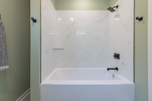 8044 S Clyde Avenue, Chicago, IL 60617