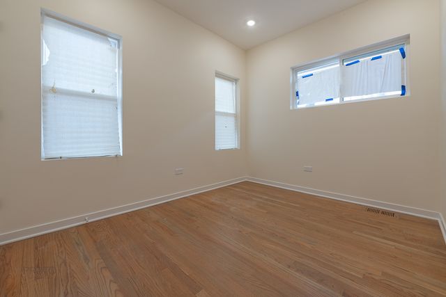 8044 S Clyde Avenue, Chicago, IL 60617