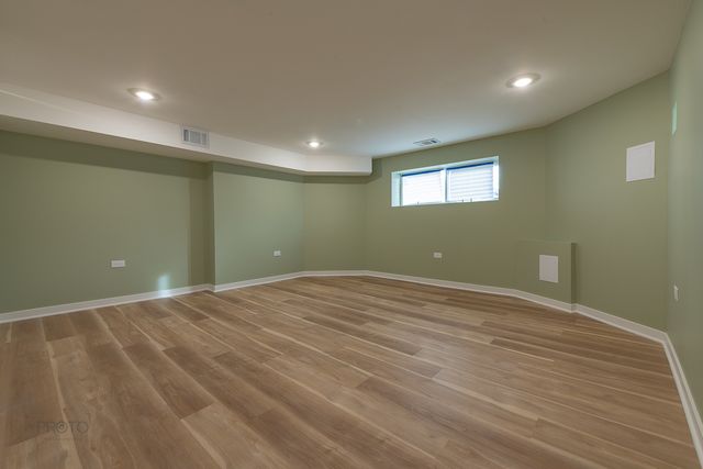 8044 S Clyde Avenue, Chicago, IL 60617