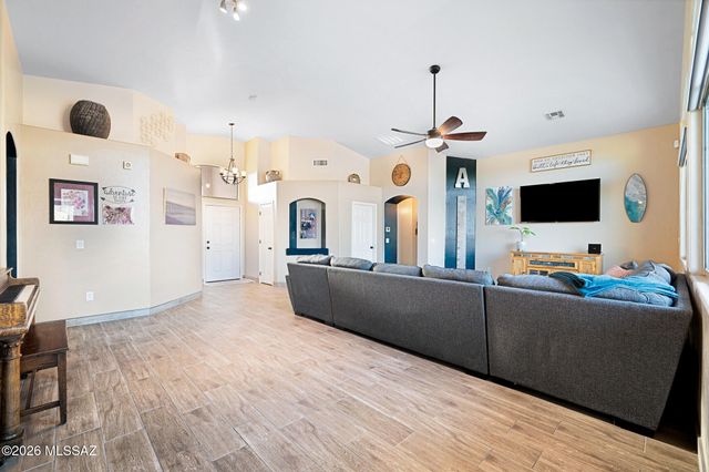 12462 N Stone Ring Drive, Marana, AZ 85653