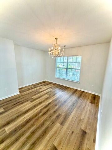 205 Breckingridge Drive, Ladson, SC 29456