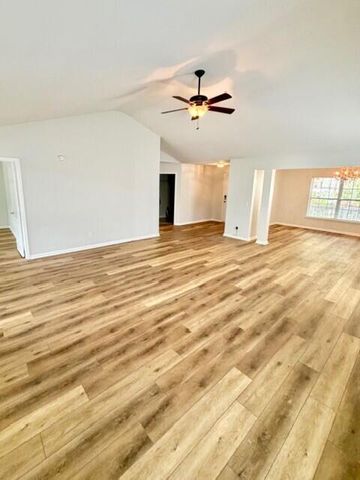 205 Breckingridge Drive, Ladson, SC 29456