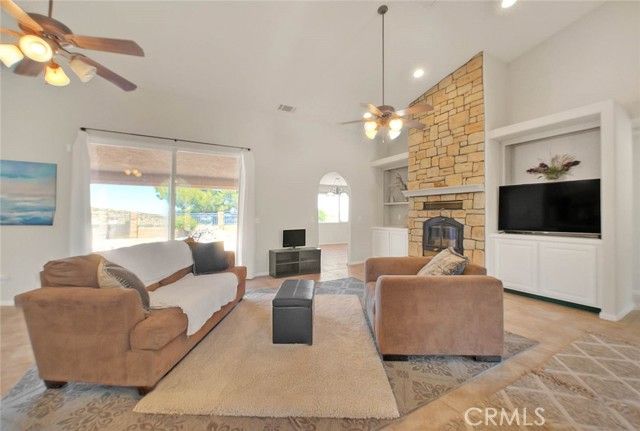 8250 Snow Cap Avenue, Pinon Hills, CA 92372