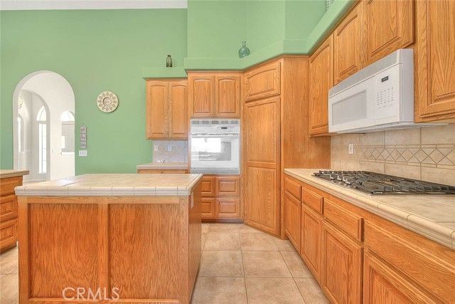 8250 Snow Cap Avenue, Pinon Hills, CA 92372