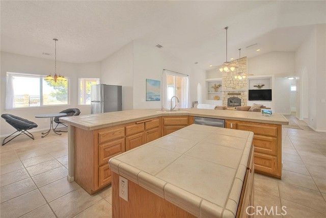 8250 Snow Cap Avenue, Pinon Hills, CA 92372