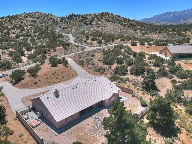 8250 Snow Cap Avenue, Pinon Hills, CA 92372