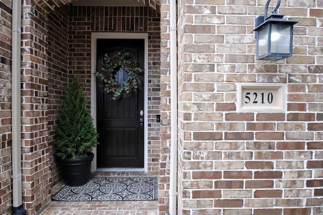 5210 Bartlett Vista Court, Fulshear, TX 77441