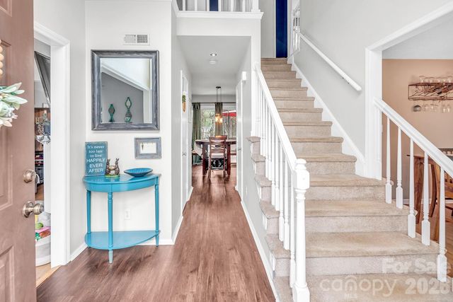 7422 Autumn Trail Drive, Charlotte, NC 28213