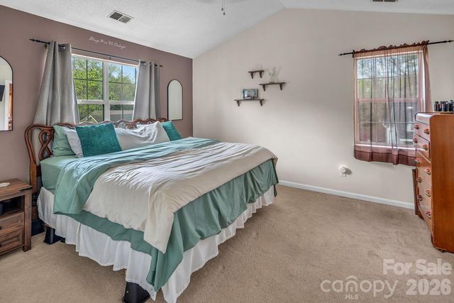 7422 Autumn Trail Drive, Charlotte, NC 28213