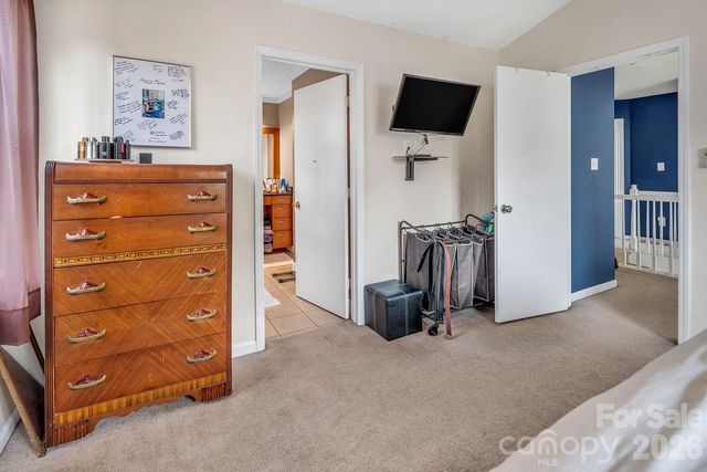 7422 Autumn Trail Drive, Charlotte, NC 28213