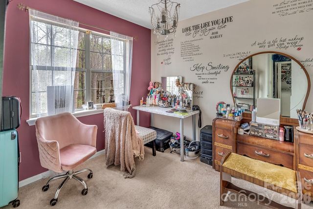 7422 Autumn Trail Drive, Charlotte, NC 28213