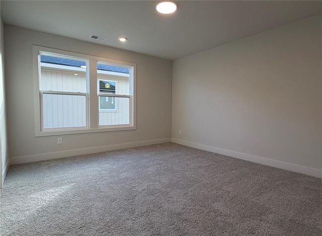 17183 S Heatherwood Street, Olathe, KS 66062