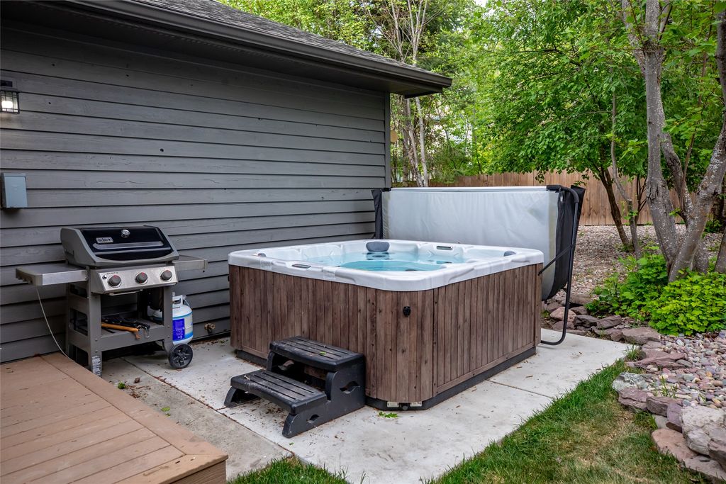 670 Crestwood Court, Whitefish, MT 59937 photo 18