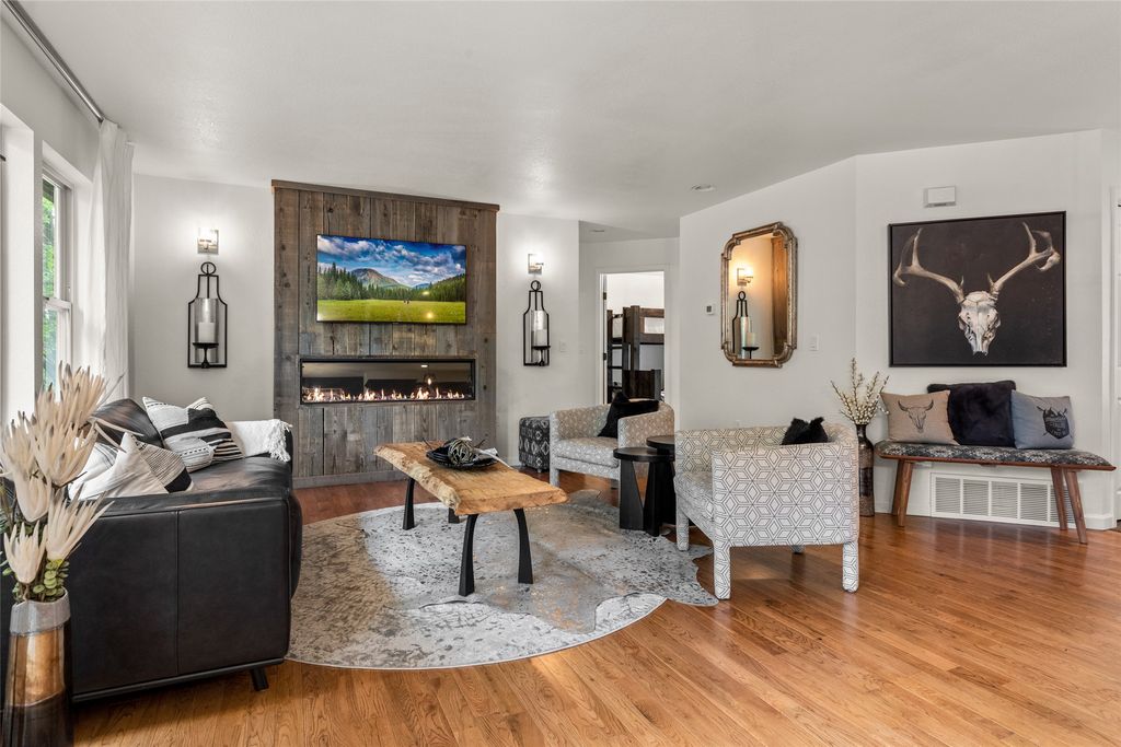 670 Crestwood Court, Whitefish, MT 59937 photo 2