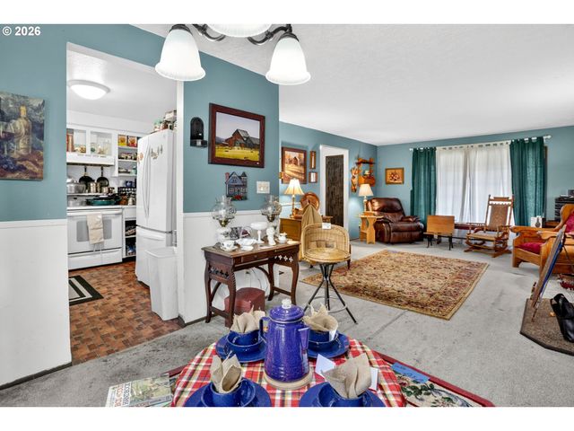 8623 Ne LEWIS Dr, Vancouver, WA 98662
