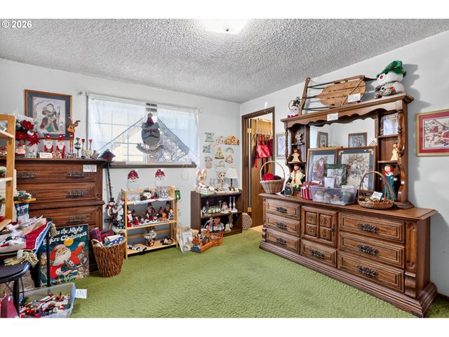 8623 Ne LEWIS Dr, Vancouver, WA 98662